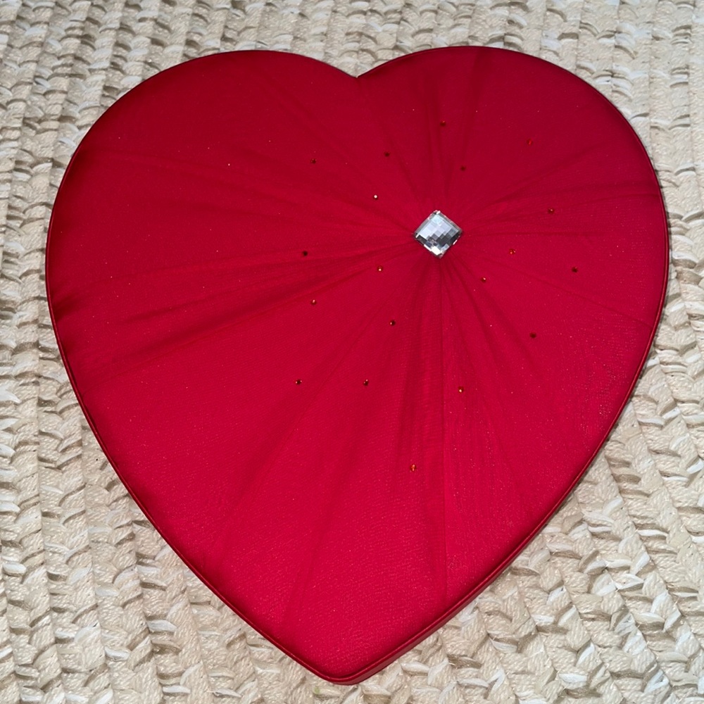 Vintage Godiva Heart ♥️ Box